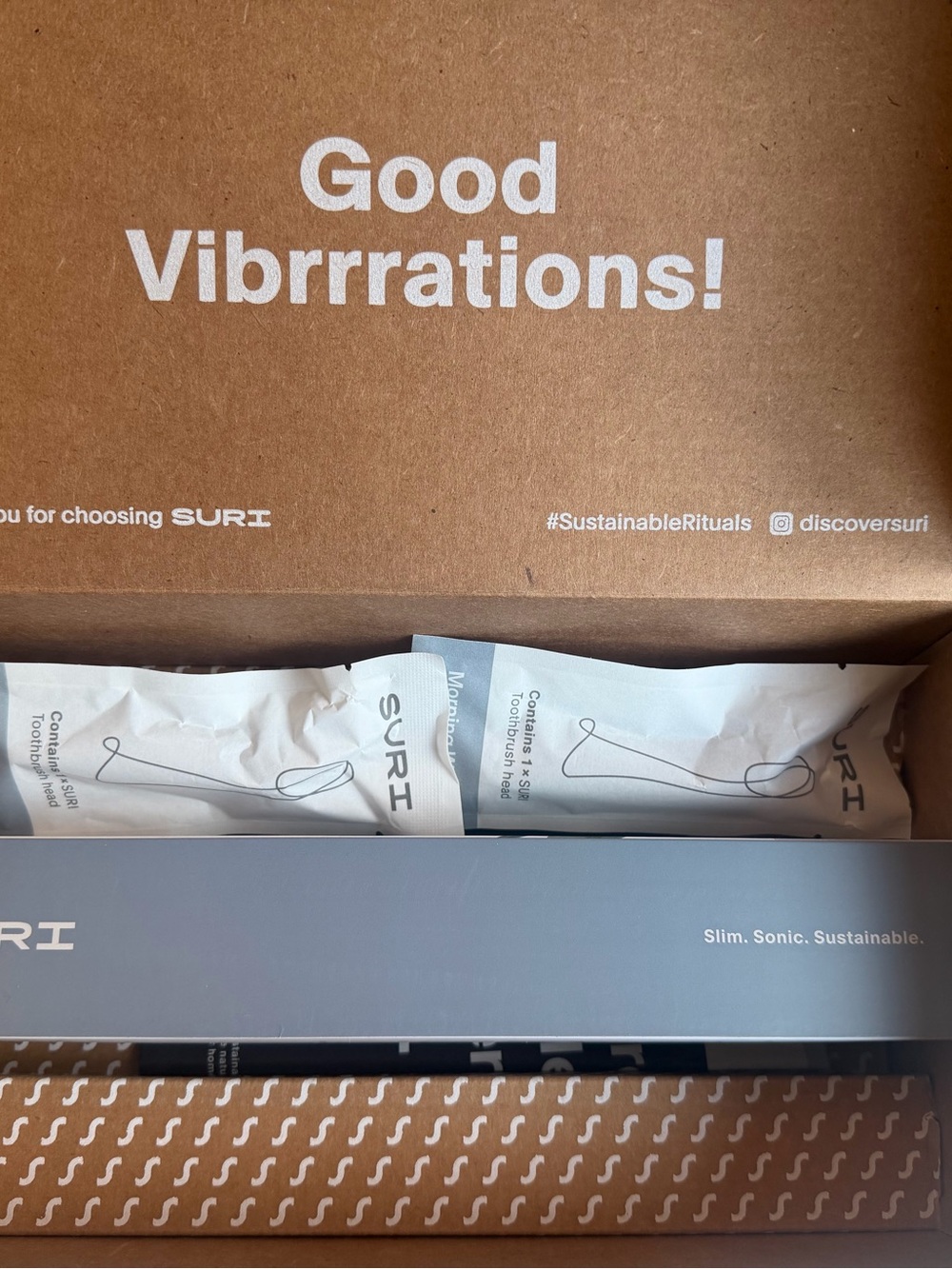 ❌SOLD❌ SURI Sustainable Sonic Toothbrush in Morning Waves - New in Box - Picture 4 of 4